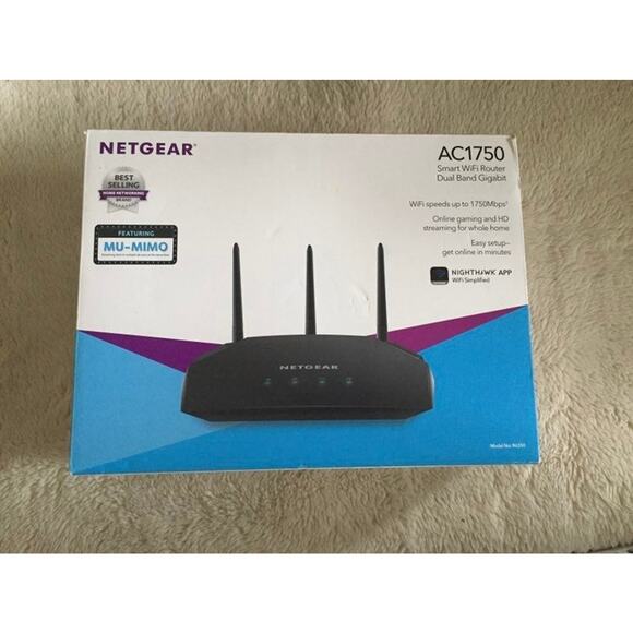 Netgear AC1750 Smart WiFi Router-R6350 - Picture 1 of 2